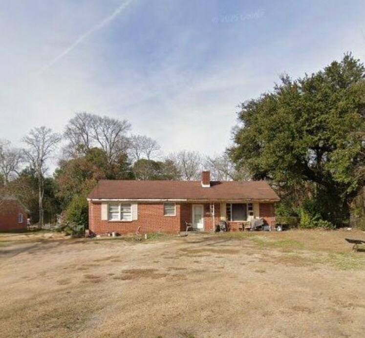 3544 Southmont Dr in Montgomery, AL - Building Photo