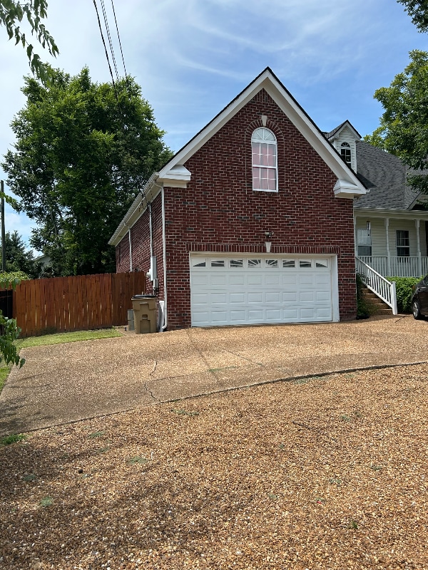 100 E Marthona Rd