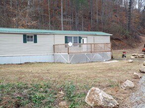 2262 Little Savannah Rd in Sylva, NC - Building Photo - Building Photo