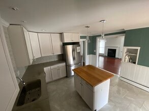 437 Prospect Ave, Unit Left in East Aurora, NY - Building Photo - Building Photo