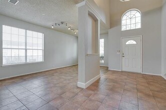 209 Madisson Dr in Euless, TX - Building Photo - Building Photo