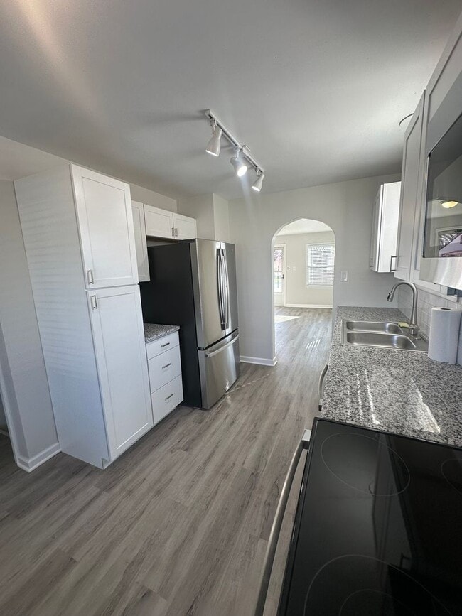 779 Brentnell Ave in Columbus, OH - Building Photo - Building Photo