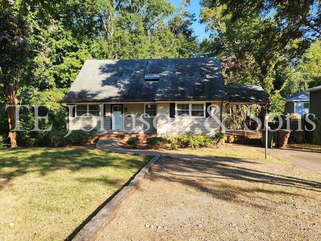 2504 W Cornwallis Dr