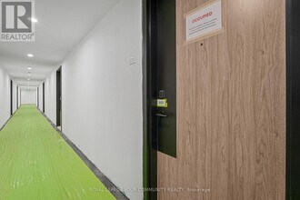 1007 The Queensway in Toronto, ON - Building Photo - Building Photo