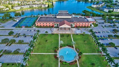 384 Fanshaw J in Boca Raton, FL - Building Photo - Building Photo