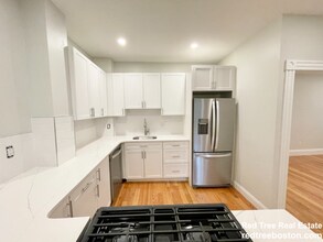 35 Newport St in Boston, MA - Building Photo - Building Photo