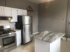 1340 S Hanover St, Unit D in Baltimore, MD - Building Photo - Building Photo