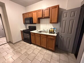 4027 Belwood Ave in Baltimore, MD - Building Photo - Building Photo