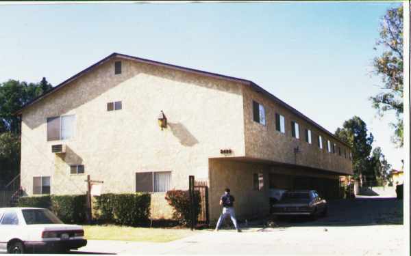 2435 Central Ave in South El Monte, CA - Building Photo