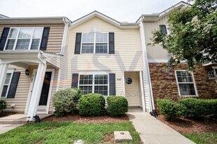 3107 Ivy Wood Ln in Durham, NC - Building Photo