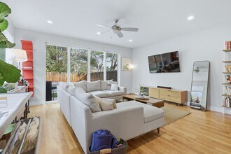 1497 W 44th Ave in Denver, CO - Building Photo - Building Photo