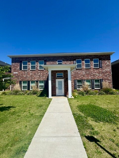 property at 304 N 13th St
