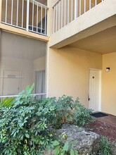 15290 SW 106th Ln in Miami, FL - Building Photo - Building Photo