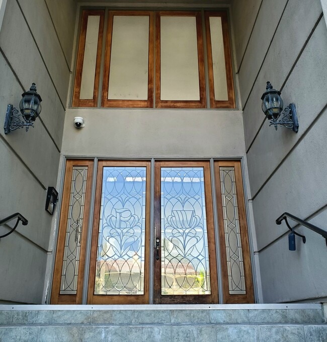 4415 Saugus Ave, Unit #407 in Sherman Oaks, CA - Building Photo - Building Photo