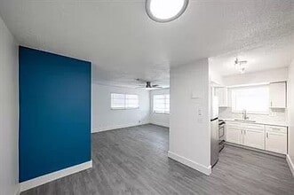 4110 SW 24th Ct in Fort Lauderdale, FL - Building Photo - Building Photo