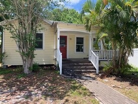 711 N Orange Ave in Sarasota, FL - Building Photo