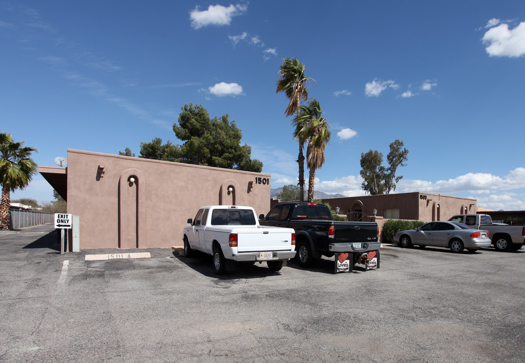 1501-1503 E Fort Lowell Rd in Tucson, AZ - Foto de edificio