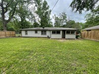 1102 Thomas Ave photo'