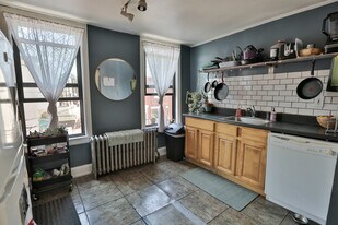 706 Christian St, Unit 2 in Philadelphia, PA - Building Photo