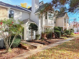 105 Stratford Dr in Williamsburg, VA - Building Photo