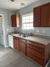 5070 Westview St in North Charleston, SC - Building Photo - Building Photo