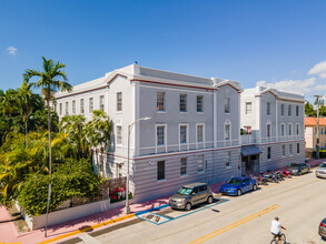 Gotham Apartments in Miami Beach, FL - Building Photo - Primary Photo