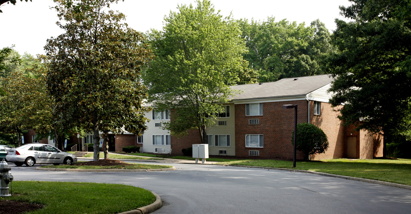 Foxwood in Richmond, VA - Foto de edificio