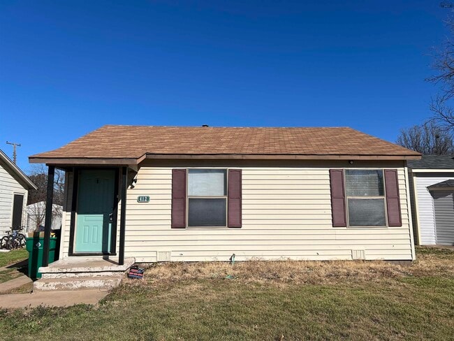 property at 412 W Texas Ave