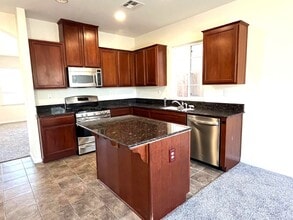 1437 Cat Tail Dr in Stockton, CA - Building Photo - Building Photo