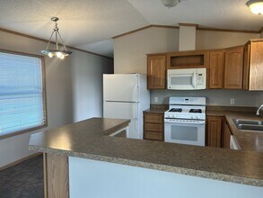 1709 Plateau Rd in Billings, MT - Building Photo - Building Photo