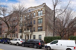 427 Saint Johns Pl in Brooklyn, NY - Building Photo