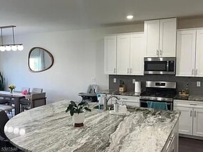 31 Gerhard Pl in Morristown, NJ - Foto de edificio - Building Photo