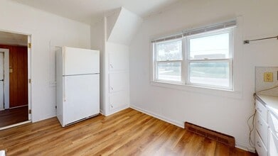 234 S Kellogg Ave in Ames, IA - Building Photo - Building Photo