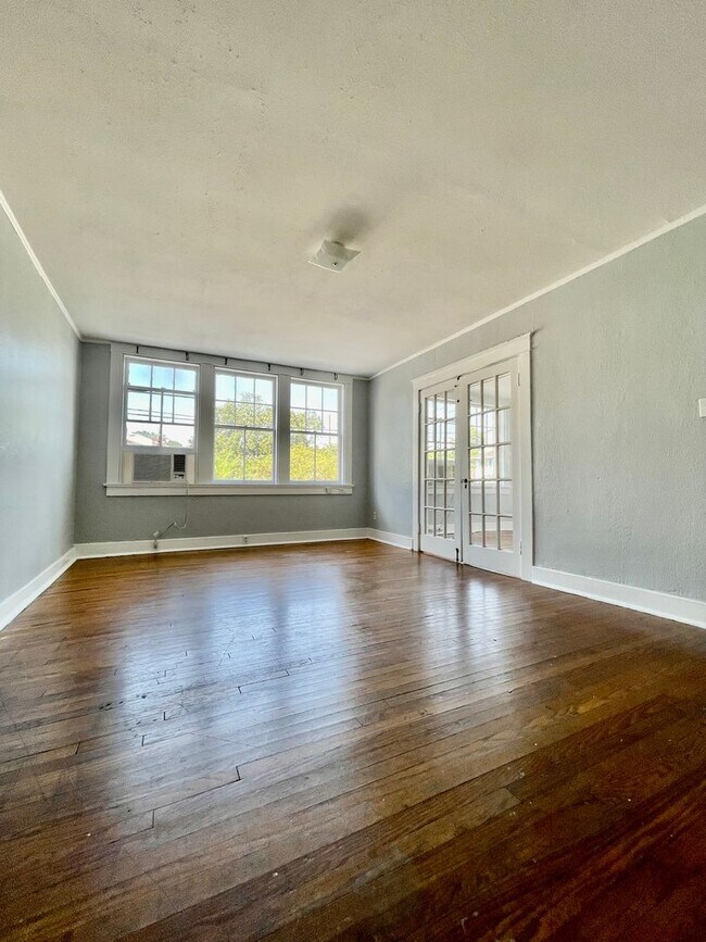 2324 Calhoun St in New Orleans, LA - Building Photo - Building Photo