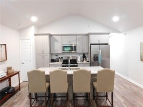 213 Claire Dr SE in Atlanta, GA - Building Photo - Building Photo