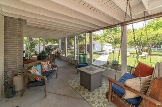 5511 11th St, Unit #4 in Zephyrhills, FL - Building Photo - Building Photo