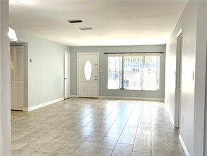 4603 W Villa Rosa St in Tampa, FL - Building Photo - Building Photo