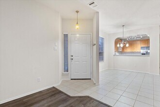 16100 S Great Oaks Dr in Round Rock, TX - Building Photo - Building Photo