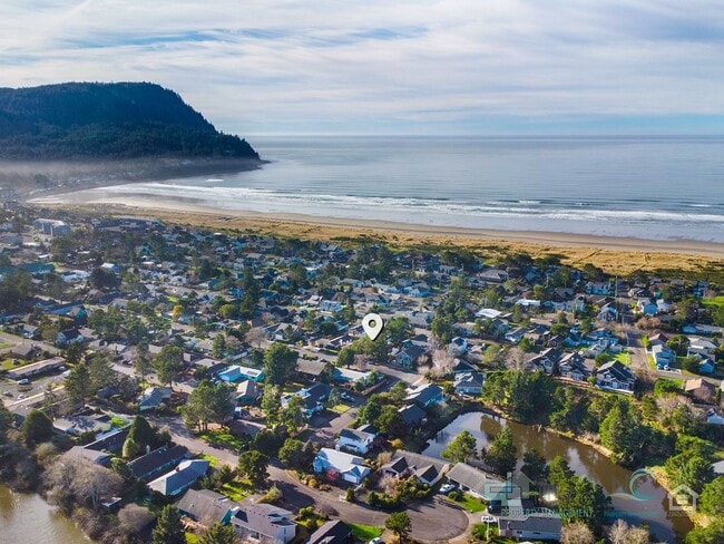 1616 S Edgewood St in Seaside, OR - Building Photo - Building Photo