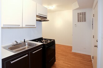 5054 N Winthrop Ave in Chicago, IL - Building Photo - Building Photo