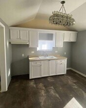 6204 W 29th Ave in Gary, IN - Foto de edificio - Building Photo