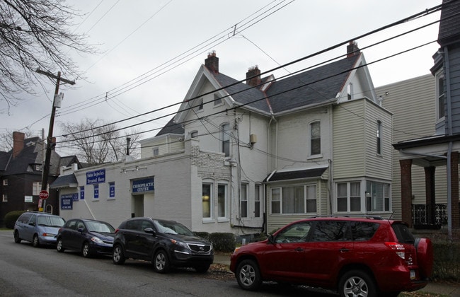525 Shady Ave in Pittsburgh, PA - Building Photo - Building Photo