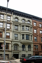 49 W 76th St in New York, NY - Building Photo - Building Photo