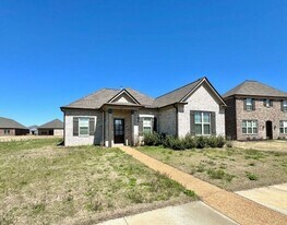 380 Azalea Dr in Somerville, TN - Building Photo