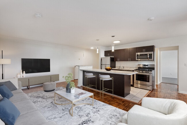 Towne House Apartments