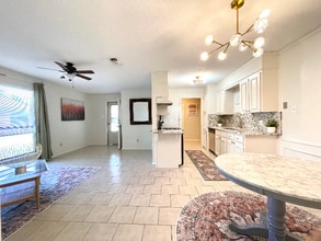 922 Terry Trail in Weatherford, TX - Foto de edificio - Building Photo
