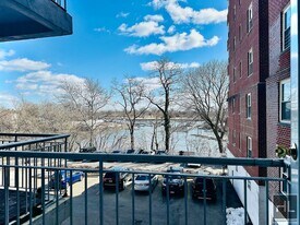 Pelham Road in New Rochelle, NY - Building Photo