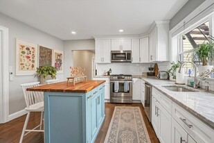 137 Princeton St, Unit 2 in Boston, MA - Building Photo