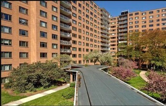 4201 CATHEDRAL NW, Unit 1012W in Washington, DC - Foto de edificio - Building Photo