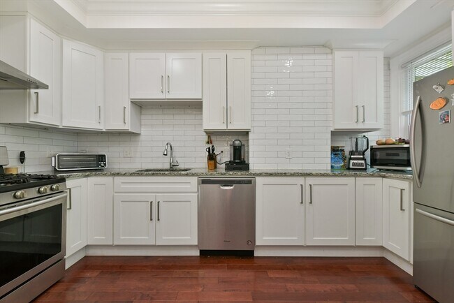 530-532-532 E 6th St in Boston, MA - Building Photo - Building Photo